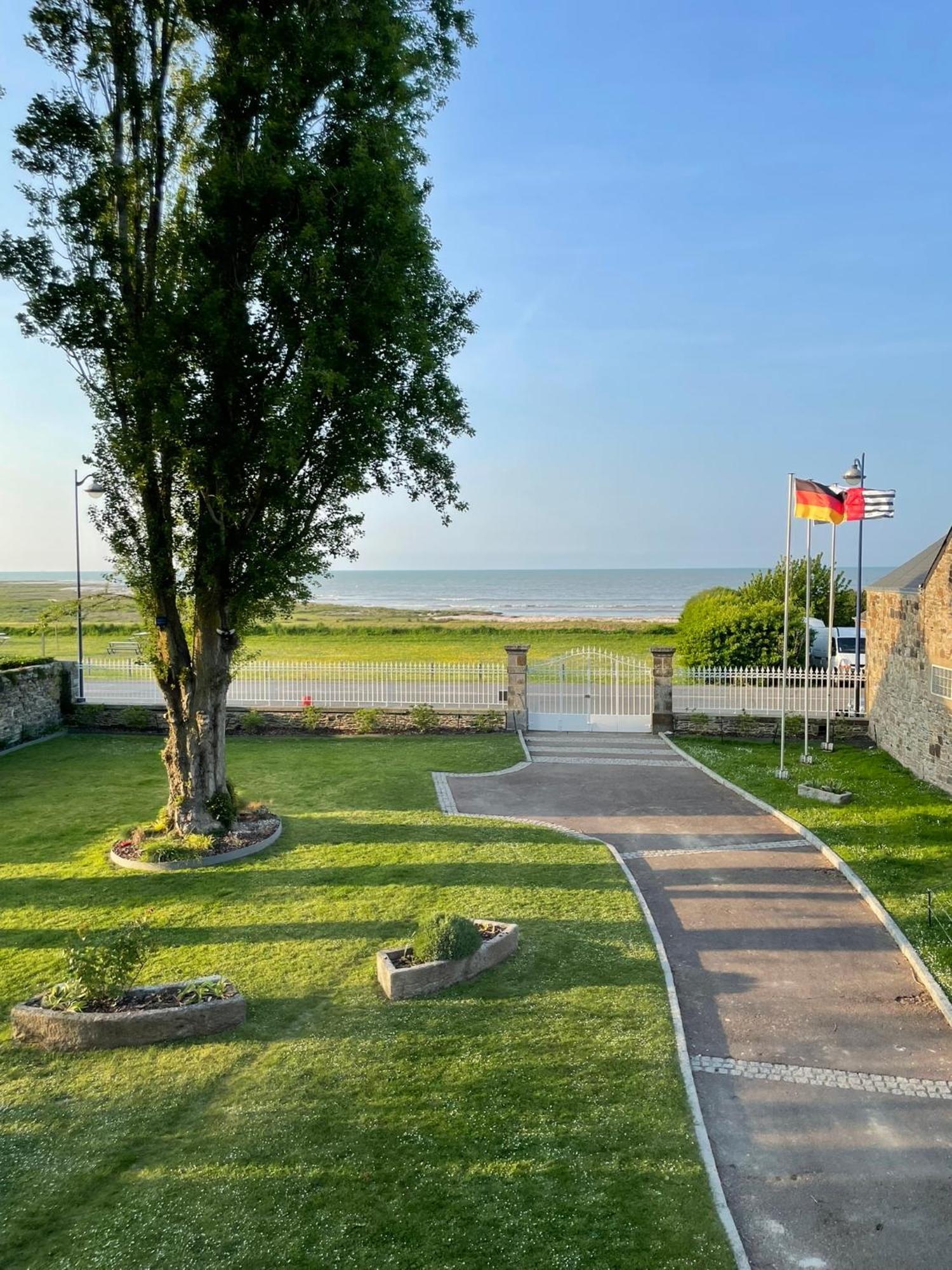 Hotel La Salmoniere Le Vivier-sur-Mer Exterior foto